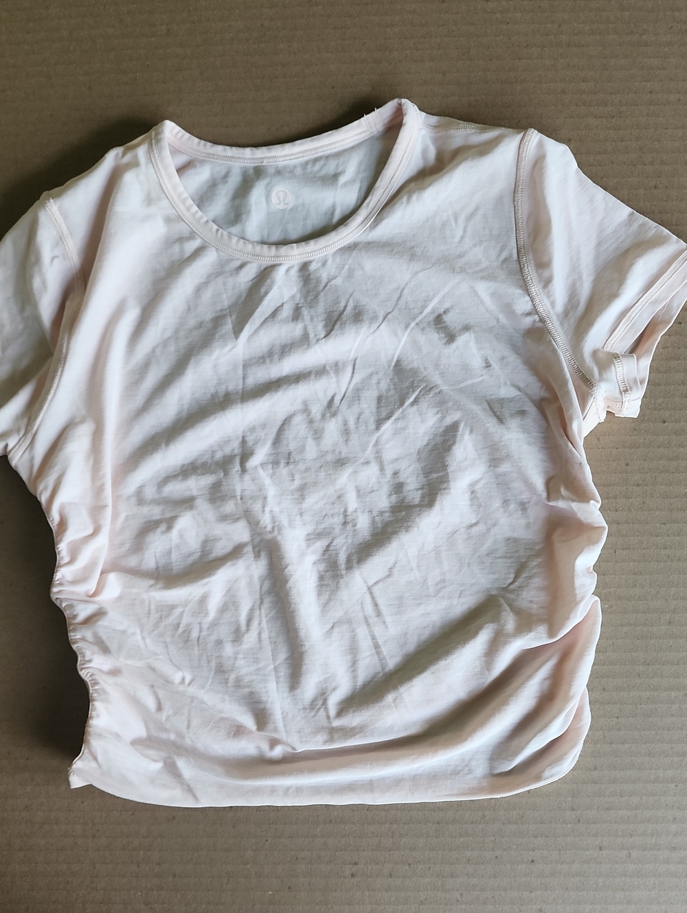 Lululemon Cropped Top with Crunches on Side Seam Short Sleeve Tee